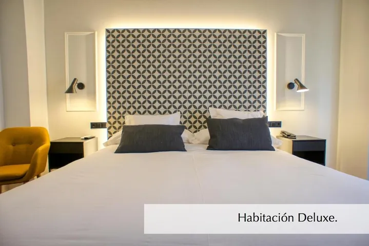 Hotel para 2 personas, con jardín y terraza - 1