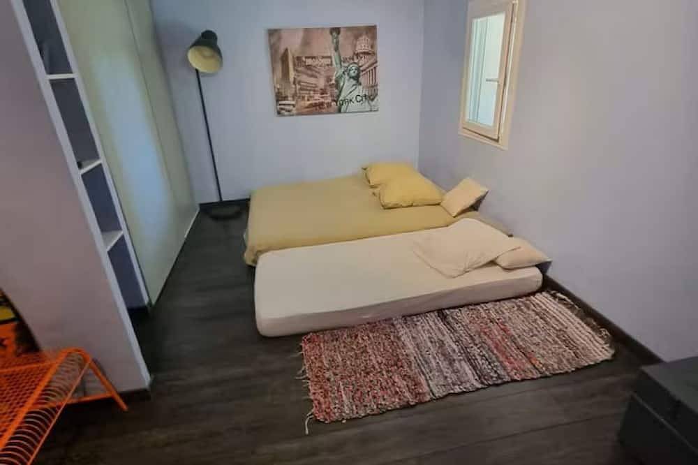 Clame country house in La Tour-d'Aigues, Parc naturel régional du Luberon