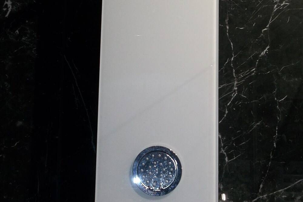 Chambre D Hote De Luxe piscine privée chauffée salle d eau et terrasse jardin in Cugnaux, Haute-Garonne