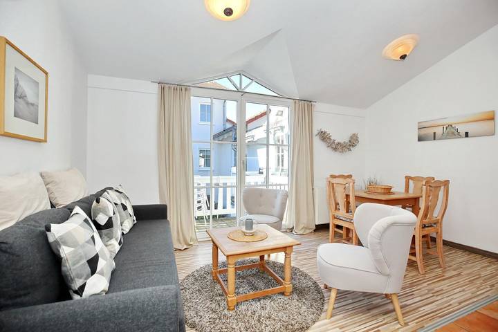 Ferienwohnung für 4 Personen, mit Balkon in Kühlungsborn