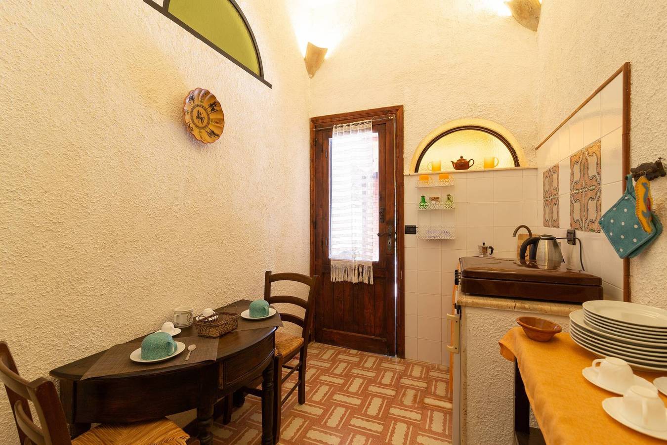 Apartamento entero, Apartamento 'Tenuta Donna Vittoria Mandarino' con vistas a la montaña, Wi-Fi y aire acondicionado in Trapani, Provincia de Trapani