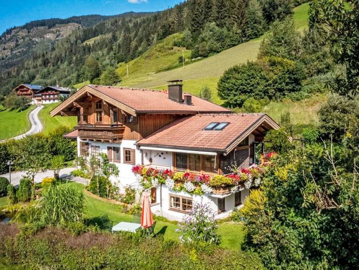 Vakantiewoning voor 6 personen, met balkon en uitzicht op het meer in Maishofen