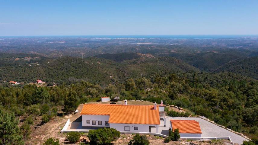 Casa rural para 6 personas, con piscina y terraza además de jardín y jacuzzi en Monchique - 3