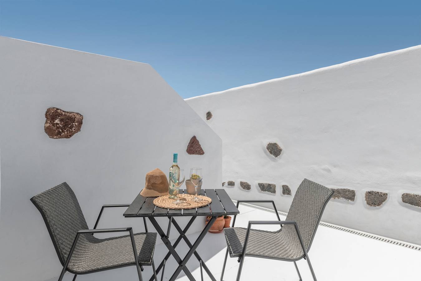 Apartamento entero, Vacaciones 'El Rincón De Agustín I' con vistas a la montaña, terraza privada y Wi-Fi in Mácher, Tías