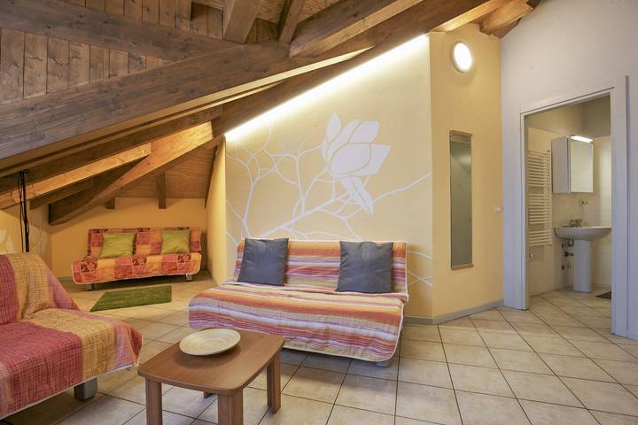 Gîte pour 4 personnes, avec jardin ainsi que vue sur le lac et piscine, animaux acceptés dans Baveno - 4