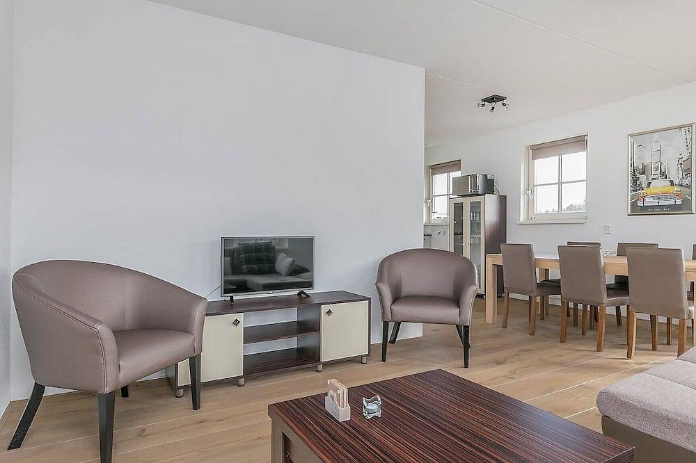 Comfortable bungalow for 6 persons in Drenthe