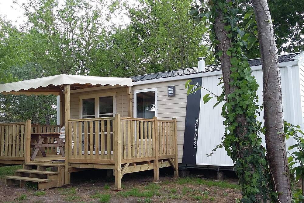 Air-conditioned mobile home near the ocean in Saint-Julien-en-Born, Côte d’Argent