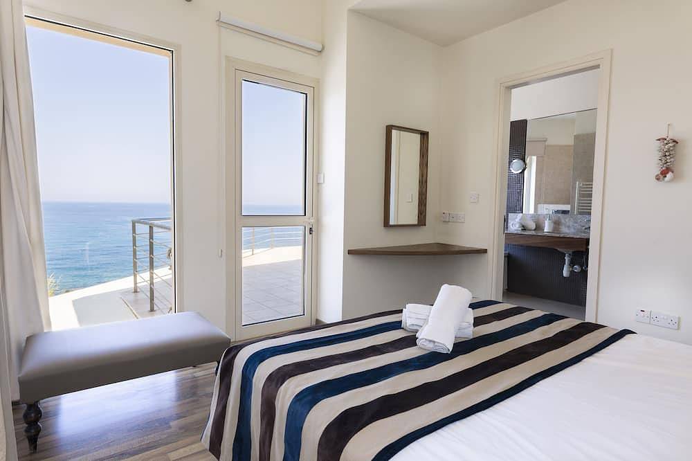 Luxuriöse Strand-Villa, direkt am Meer, mit privatem Schwimmbecken in Südzypern
