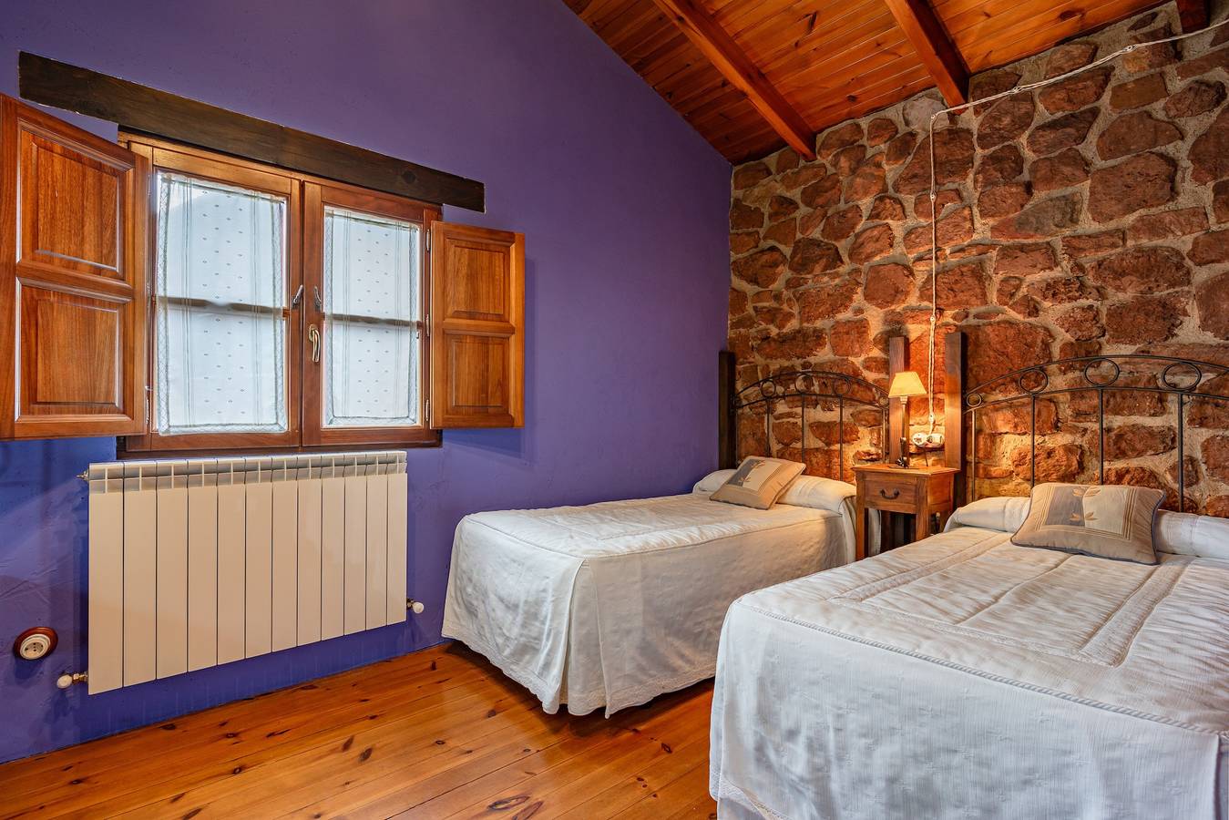 Vakantiehuis 'La Pumarada' met privé tuin en Wi-Fi, foto 12