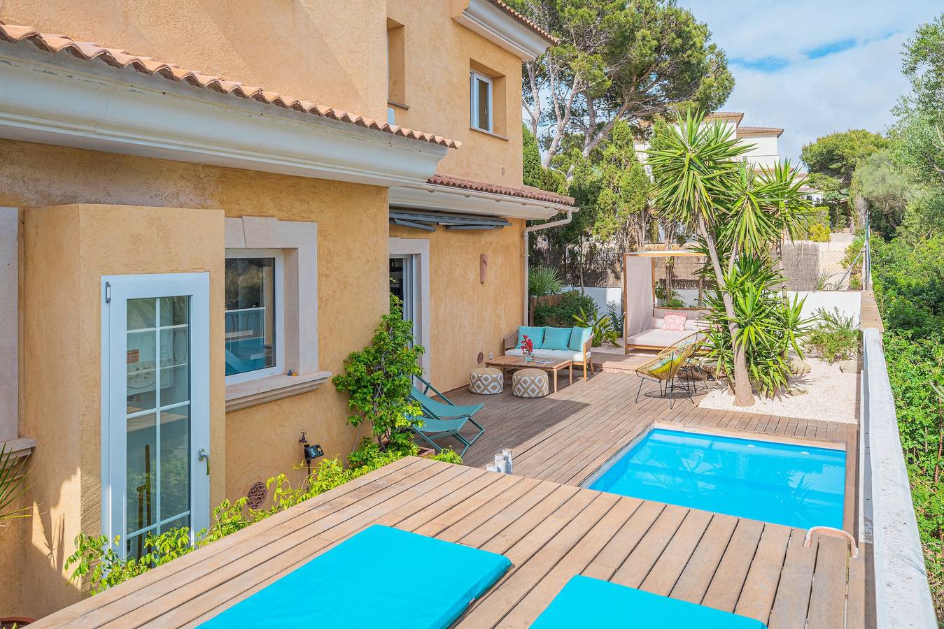 Villa de diseño Bahia Azul con vistas al mar panorámicas, piscina in Badia Gran, Lluchmayor
