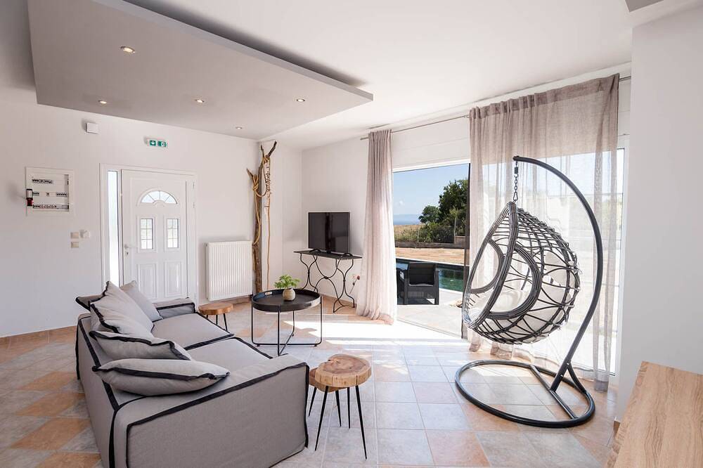 Luxuriöse Villa ★ Privater Pool ★ Schlafmöglichkeiten für 6 ★ Meerblick ★ Kostenloses Parken in Skala, Kefalonia