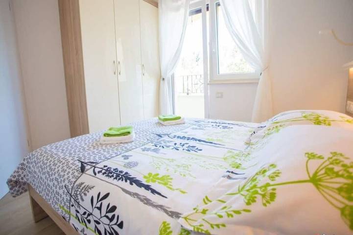 Ganze Wohnung, Top eingerichtete Ferienwohnung mit Pool unweit von Porec in Nova Vas, Porec und Umgebung