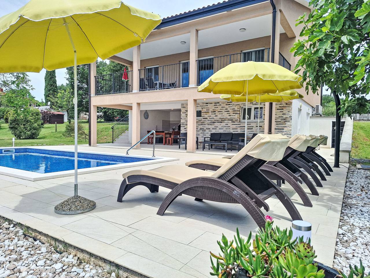 Casa vacanza a Vinez a partire da 163€ a notte