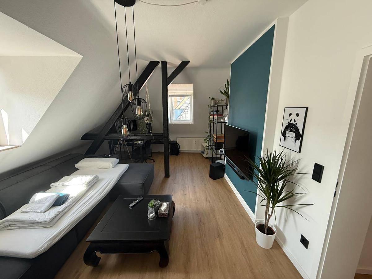 Ganze Wohnung, Charmante Wohnung direkt am Media Park Köln in Köln, Rheinland