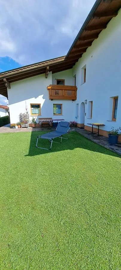 Ferienwohnung für 3 Personen, mit Ausblick und Garten - 1