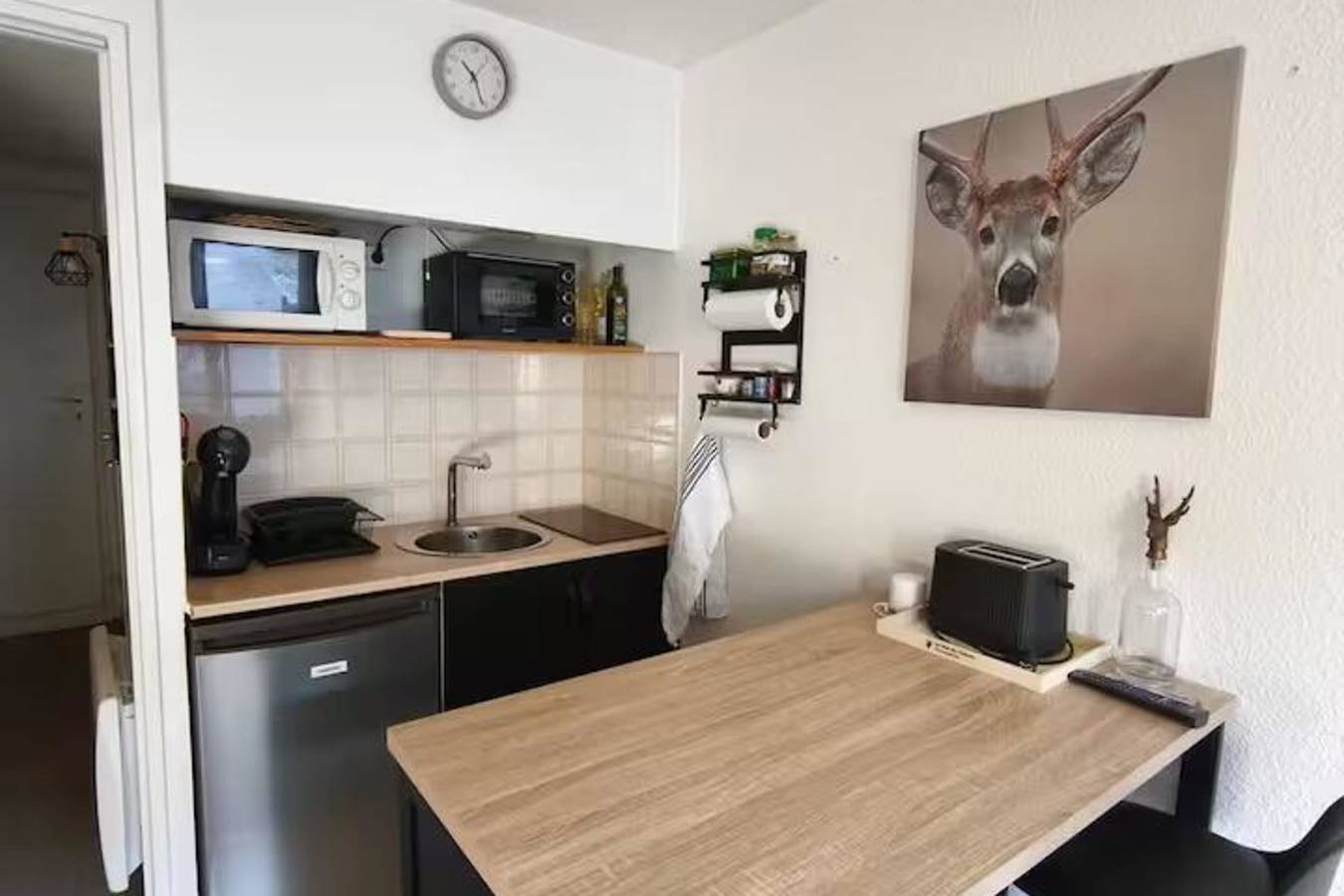 Ganzes Studio, Apartment with Balcony and View in Sauze in Le Sauze, Enchastrayes