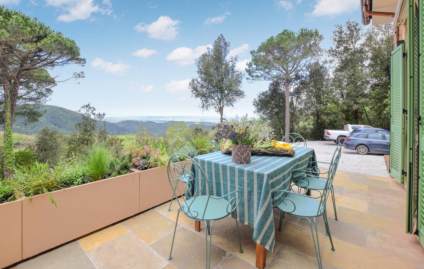 Sonnige Toskana Wohnung mit Pool & WiFi in Sassetta, Etruskische Küste