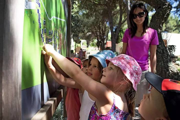 Gîte pour 4 personnes, avec terrasse ainsi que sauna et piscine à Le Pradet - 3