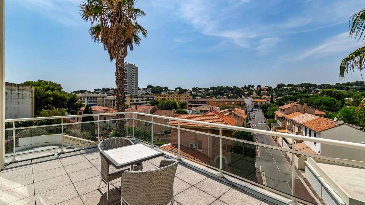 Appart’hôtel pour 4 personnes in Carry-le-Rouet, Côte méditerranéenne (France)