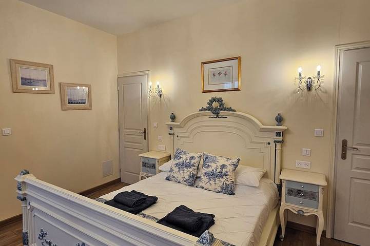 Gîte pour 2 personnes, avec Jardin et Piscine à Ribérac - 4