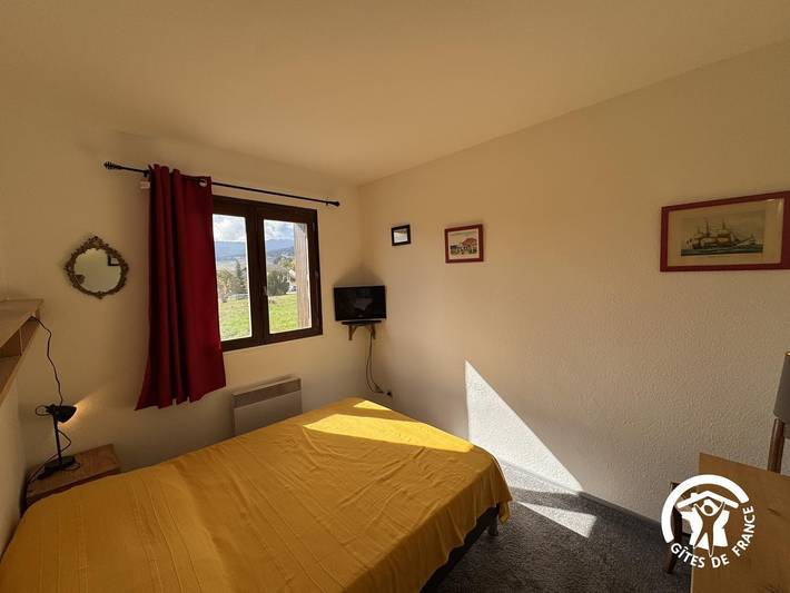 Gîte pour 6 personnes, avec terrasse, animaux acceptés à Puyvalador - 3