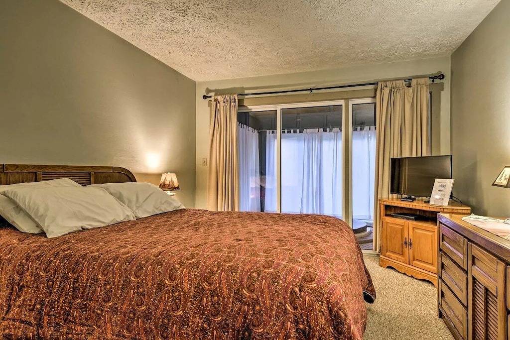 Jack Frost Ski Mountain, Central Air Conditioning, Hot Tub in Blakeslee, Carbon County (PA)