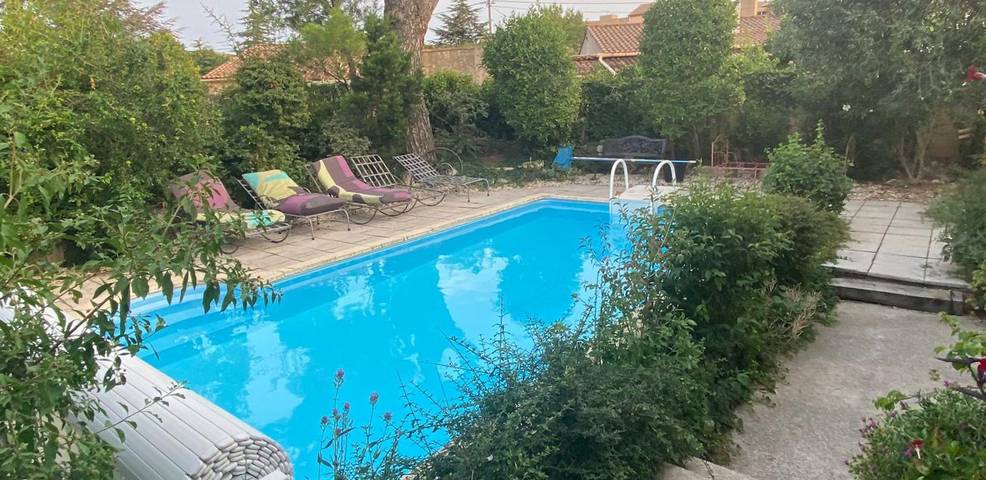 Cottage pour 2 personnes, avec jardin et piscine à Les Angles (Gard)