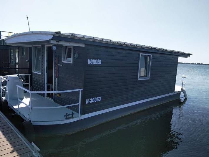 Ferienwohnung für 4 Personen, mit Ausblick und Pool sowie Terrasse und Seeblick - 1