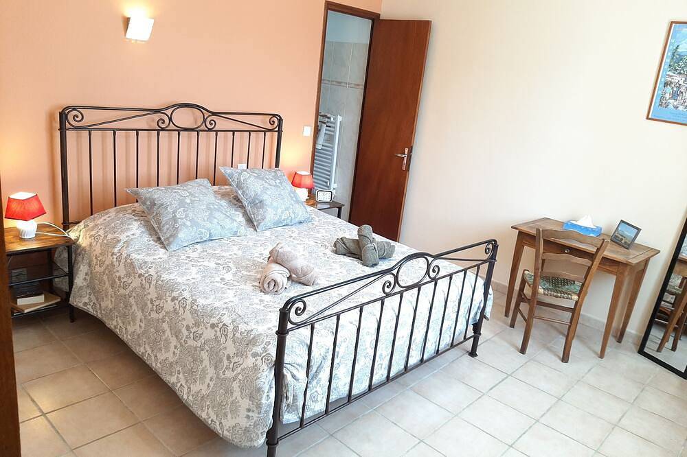 Geheel appartement, Gîte les Lauriers-Roses in Mormoiron, Parc naturel régional du Mont-Ventoux