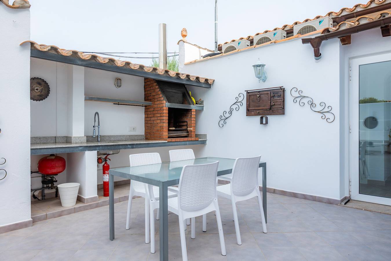 Holiday Home 'La Casita' with Mountain View, Wi-Fi and Air Conditioning in Port de Pollença, Pollença