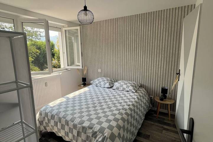 Entire apartment, Charming & cosy T2, close to Casino Park and Spa in Argelès-Gazost, French Pyrenees