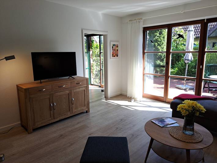 Ferienwohnung für 3 Personen, mit Balkon/Terrasse und Terrasse sowie Garten in Warwerort - 3