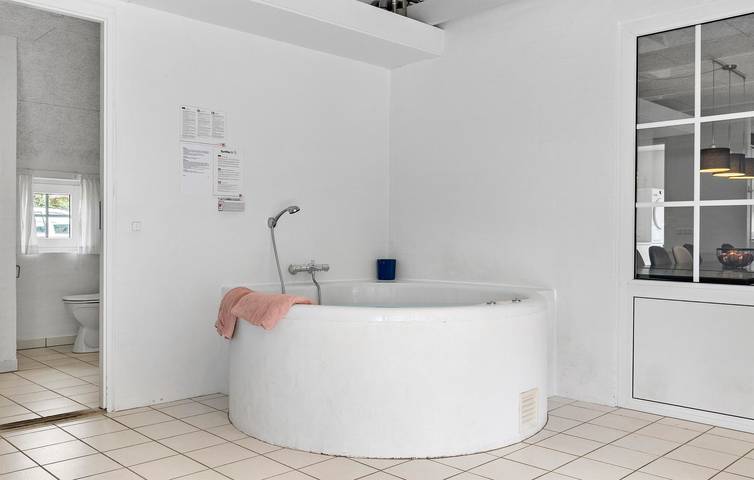 Ferienhaus für 12 Personen, mit Garten und Whirlpool sowie Terrasse und Sauna, mit Haustier in Vester Husby - 4