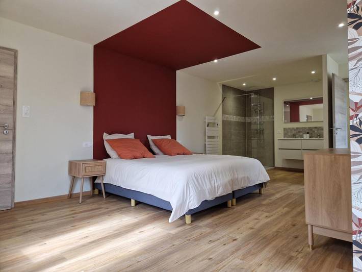 Gîte pour 10 personnes, avec Balcon ainsi que Jacuzzi et Jardin