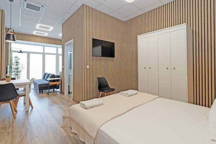 Geheel appartement, GuestReady Essential - Lovely flat near the beach in La Malvarrosa, Valencia
