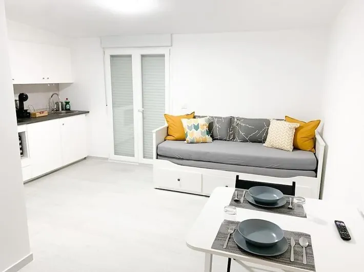 Apartamento de vacaciones para 2 personas, con balcón y jardín - 1