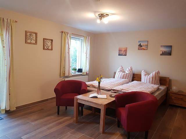 Ferienwohnung für 2 Personen, mit Terrasse und Garten