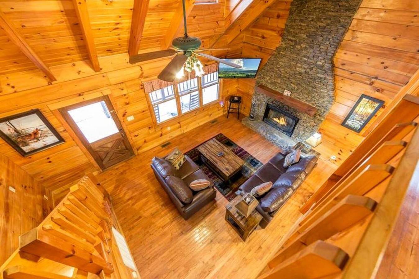 Entire apartment, Pigeon Forge Cabin  Game Room Dog Friendly Hot Tub in Sevier County