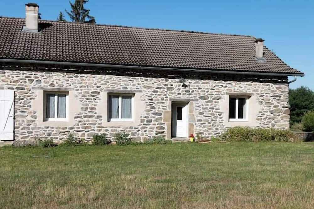 Gite in Sucs country in Saint-Hostien, Massif Central