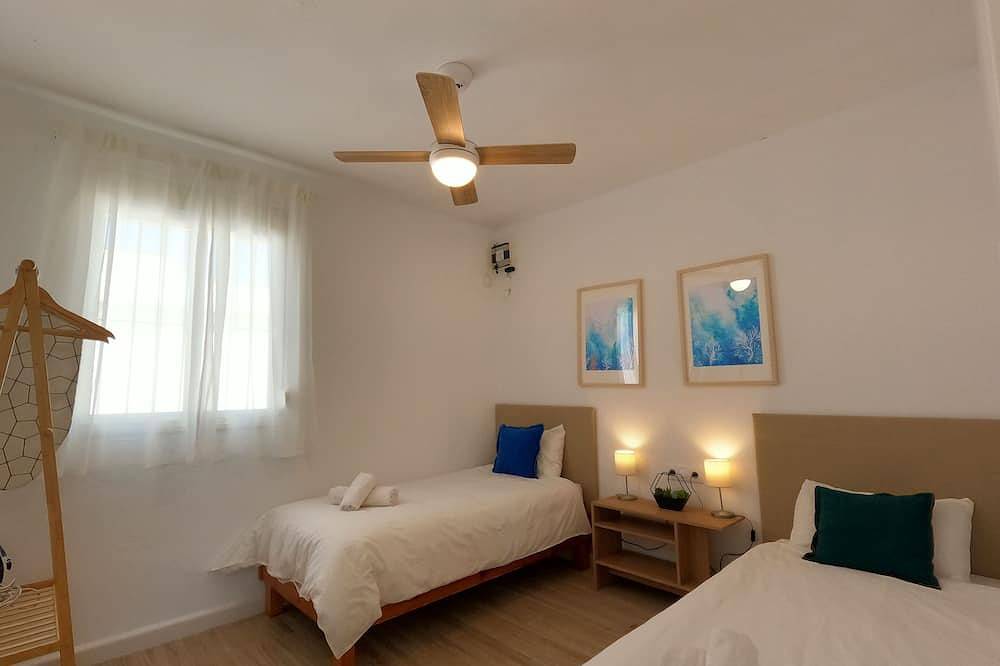 Villa Muscari Nature 200 meters from the beach 10 pax in Los Canos de Meca, Barbate