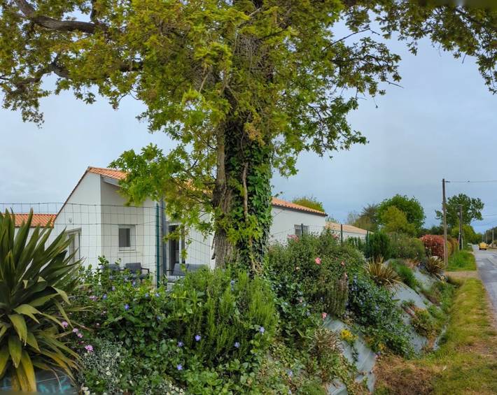 Gîte pour 6 personnes, avec jardin et terrasse