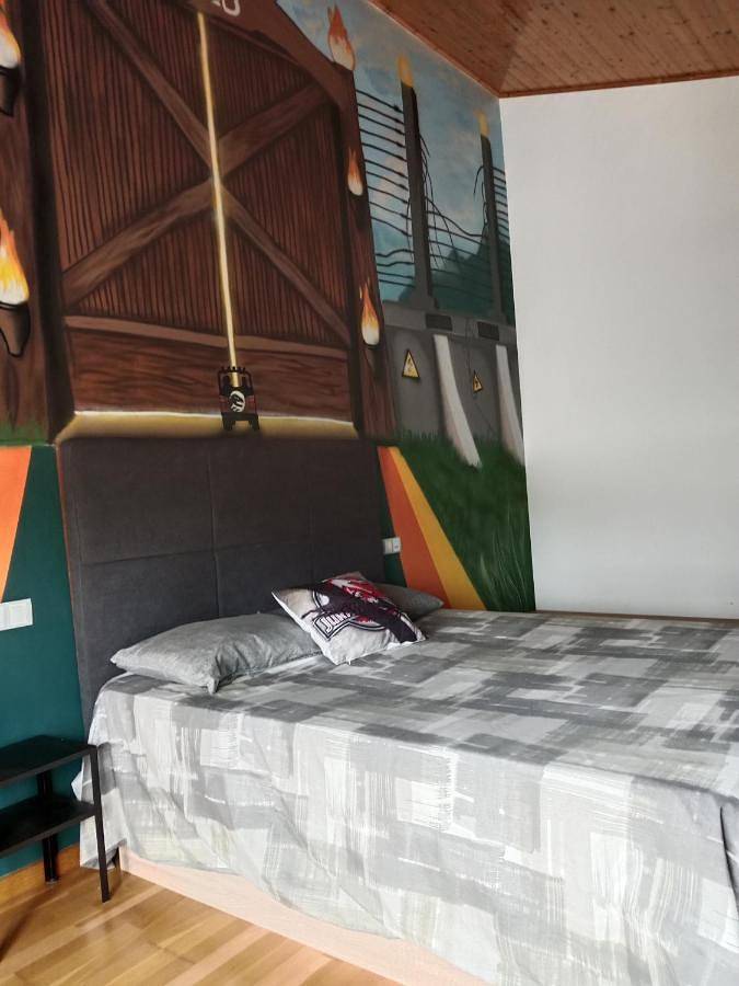 Apartamento de vacaciones para 4 personas, con vistas y terraza además de jardín y piscina - 1