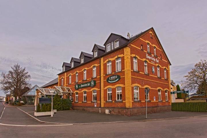 Hotel für 2 Personen, mit Terrasse und Garten sowie Pool und Sauna in Grünbach - 3