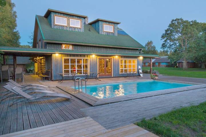 Ferienhaus für 23 Personen, mit Sauna und Garten, mit Haustier in Estland