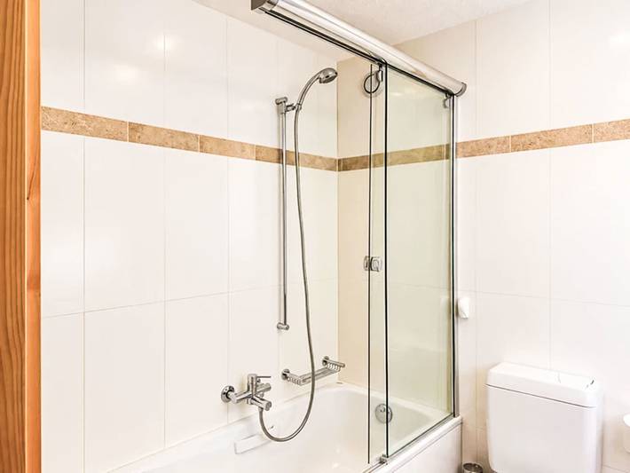Gîte pour 6 personnes, avec Balcon et Terrasse à St. Niklaus