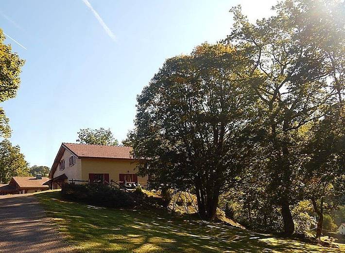 Chalet pour 10 personnes, avec terrasse et jardin