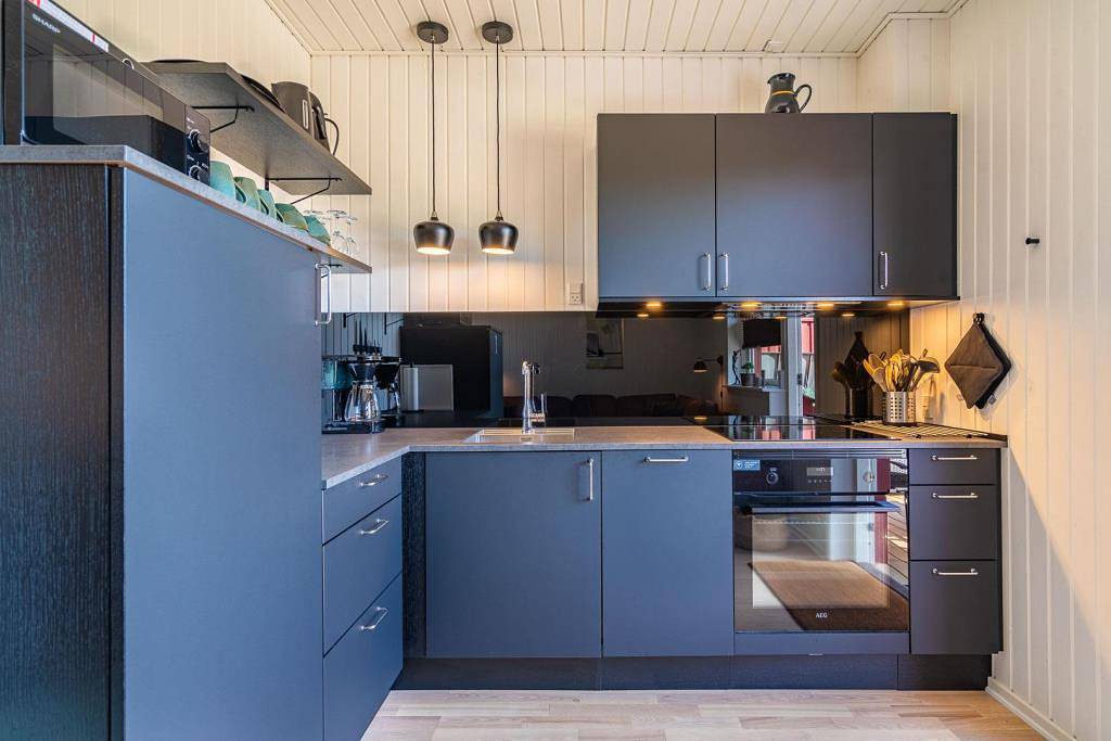 Gemütliche kleine Bungalowwohnung mit großer geschlossener Südterrasse. in Henne, Varde en omgeving