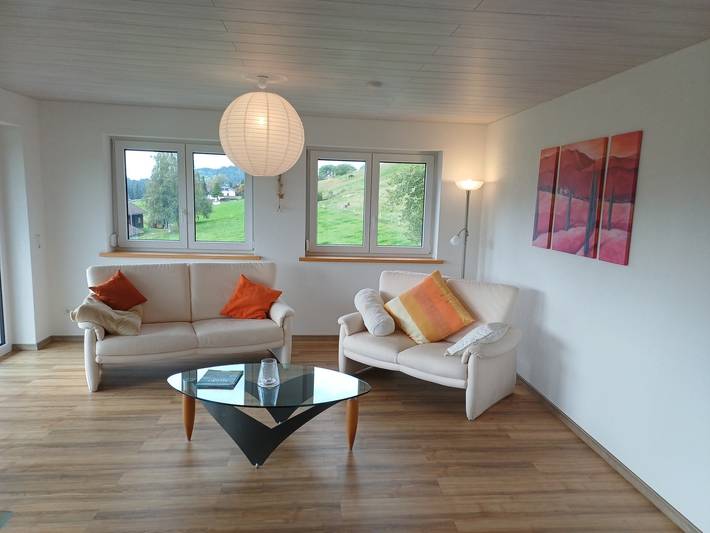 Ganze Wohnung, Ferienwohnung "d' middlere" mit Bergblick in Stiefenhofen, Bayerisch Schwaben