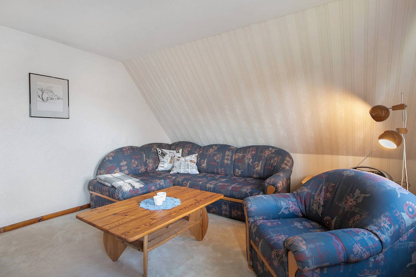 Ganze Wohnung, Apartment 'Blaue Wolke' mit Gemeinschaftsgarten und Wlan in Wesselburen, Wesselburen und Umgebung Region