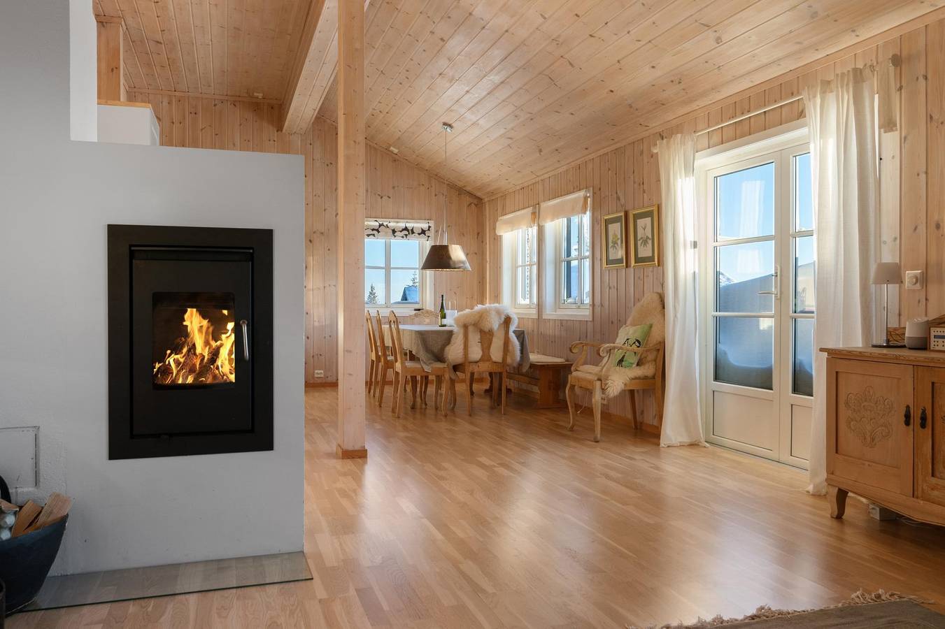 Ferienhaus für 8 Personen mit Garten in Løten